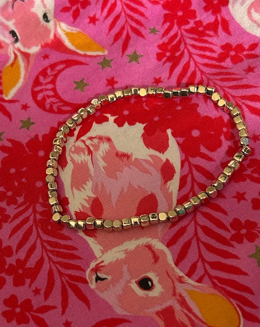 Gold bar bracelet